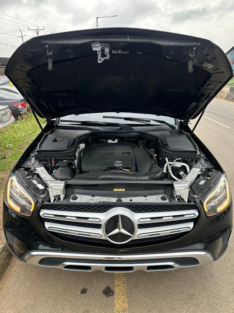 
								Mercedes-Benz GLC 300 2020 full									