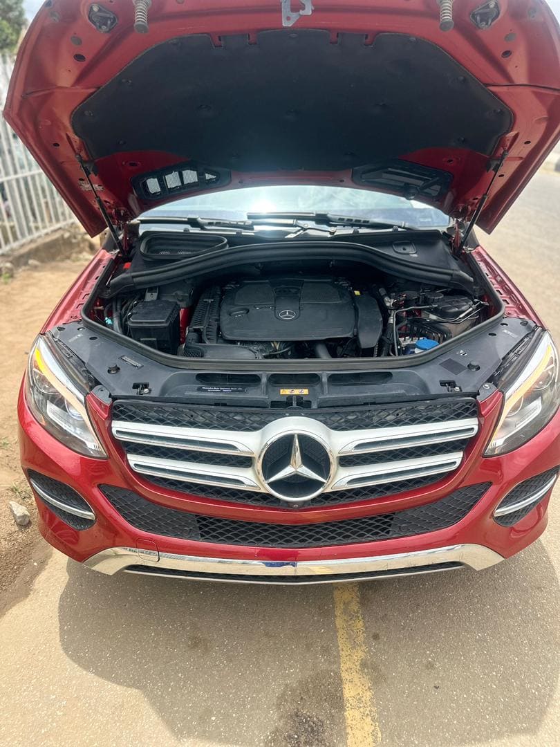 2017  Benz GLE350 4matic