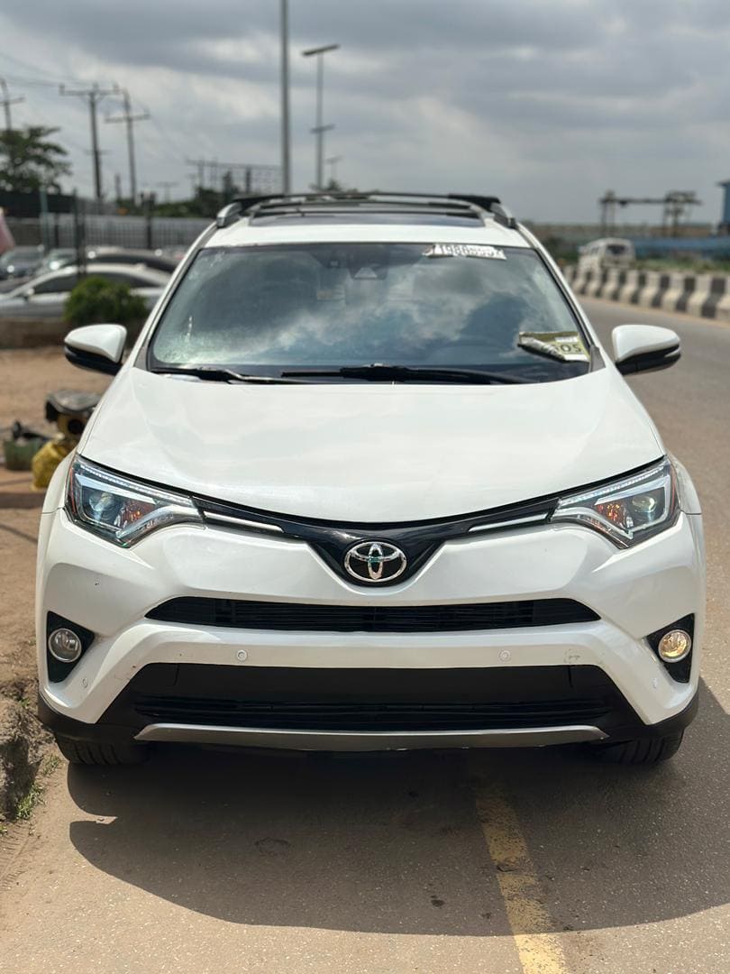 2017 Toyota RAV4 limited
