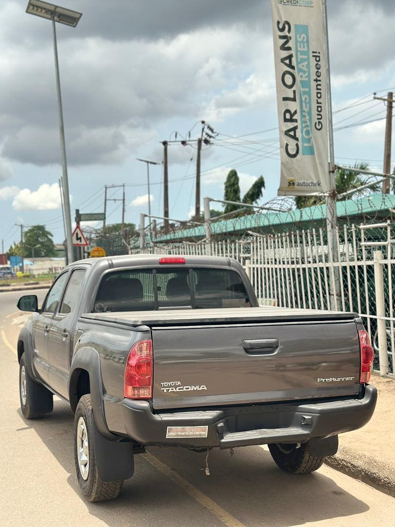 
								2014 Toyota Tacoma full									