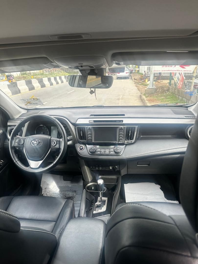 2017 Toyota RAV4 limited