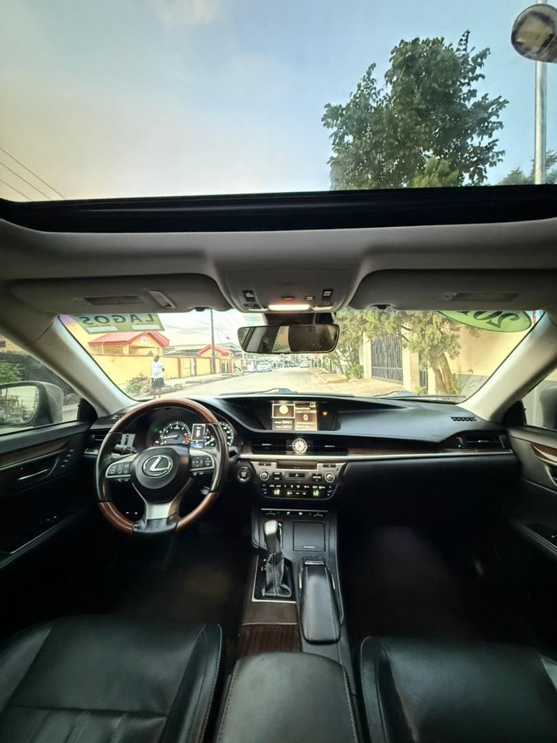 2017 Lexus ES350