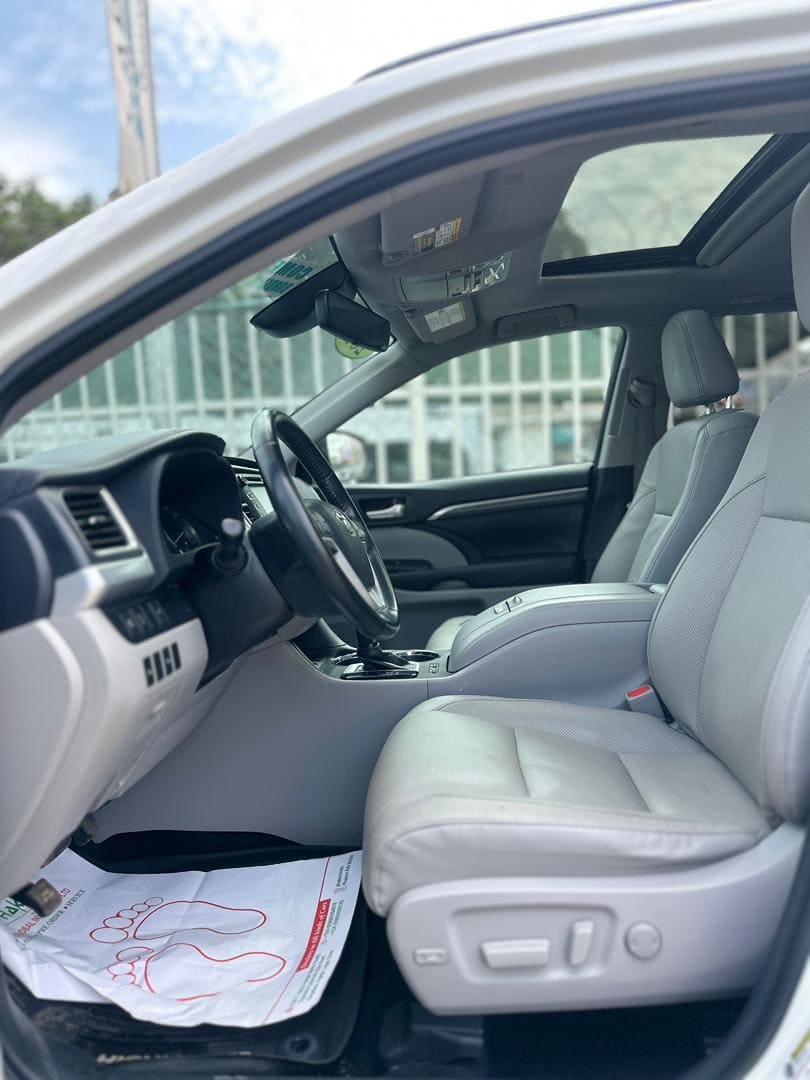 
								2018 Toyota Highlander LIMITED AWD full									