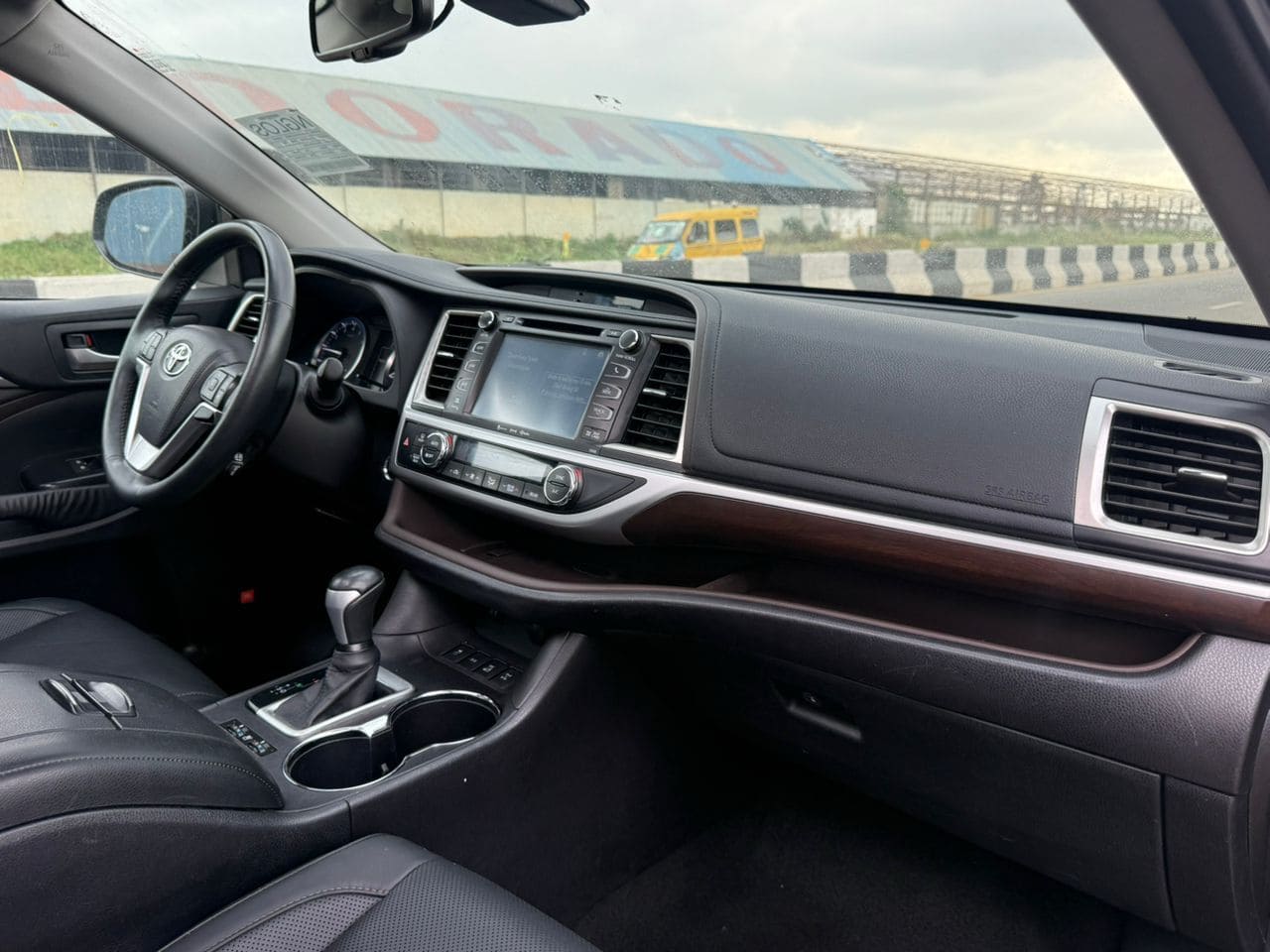 
								2016 Toyota Highlander limited AWD full									