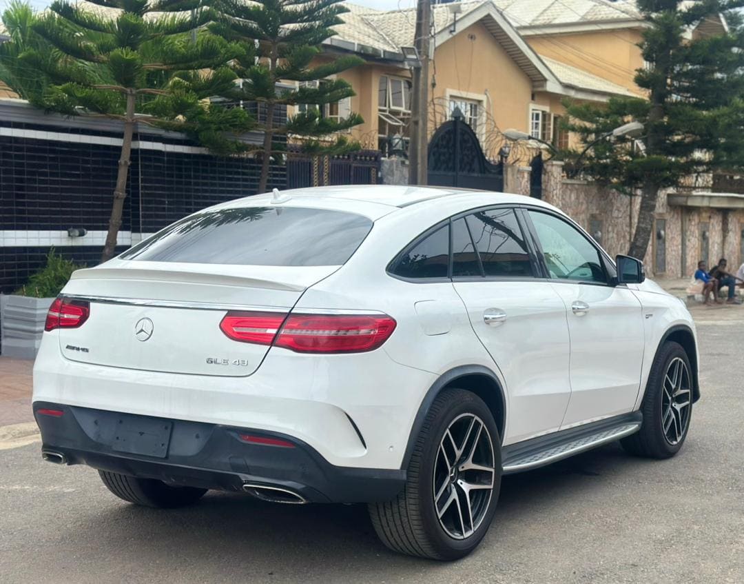 
								2018 Mercedes Benz GLE43 AMG full									