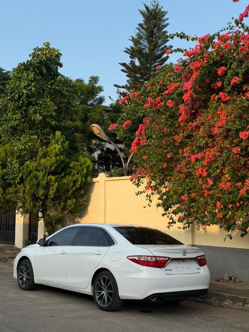 
								2016 Toyota Camry XSE V6 full									