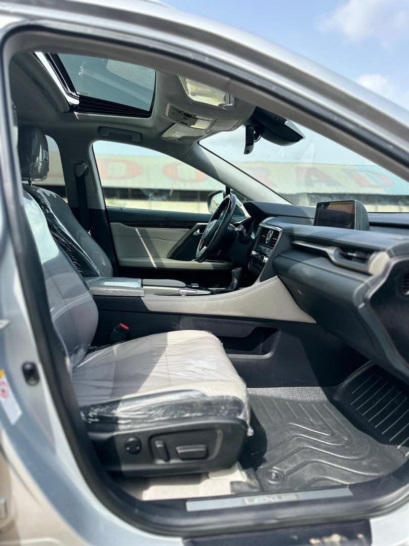 
								2019 Lexus Rx350 full									