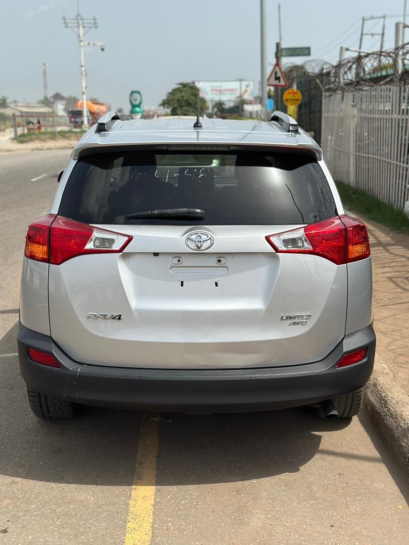 2014 Toyota RAV4 limited