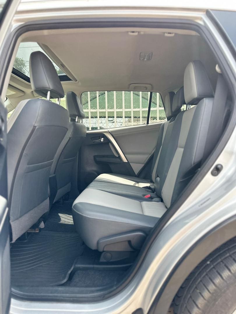 2014 Toyota RAV4 limited