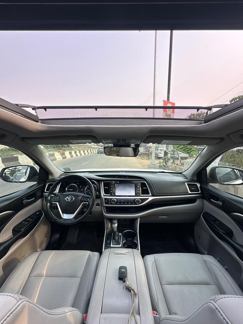 2017 Toyota Highlander Limited
