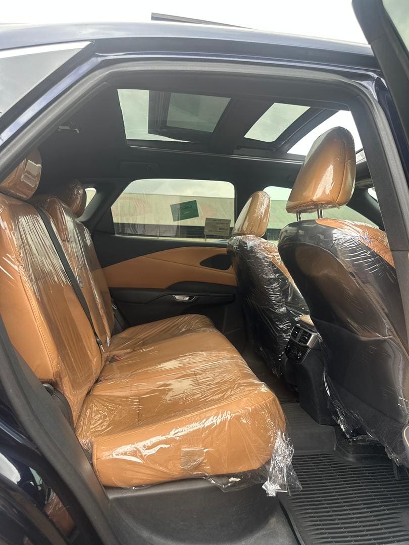 
								2023 Lexus Rx350 full									