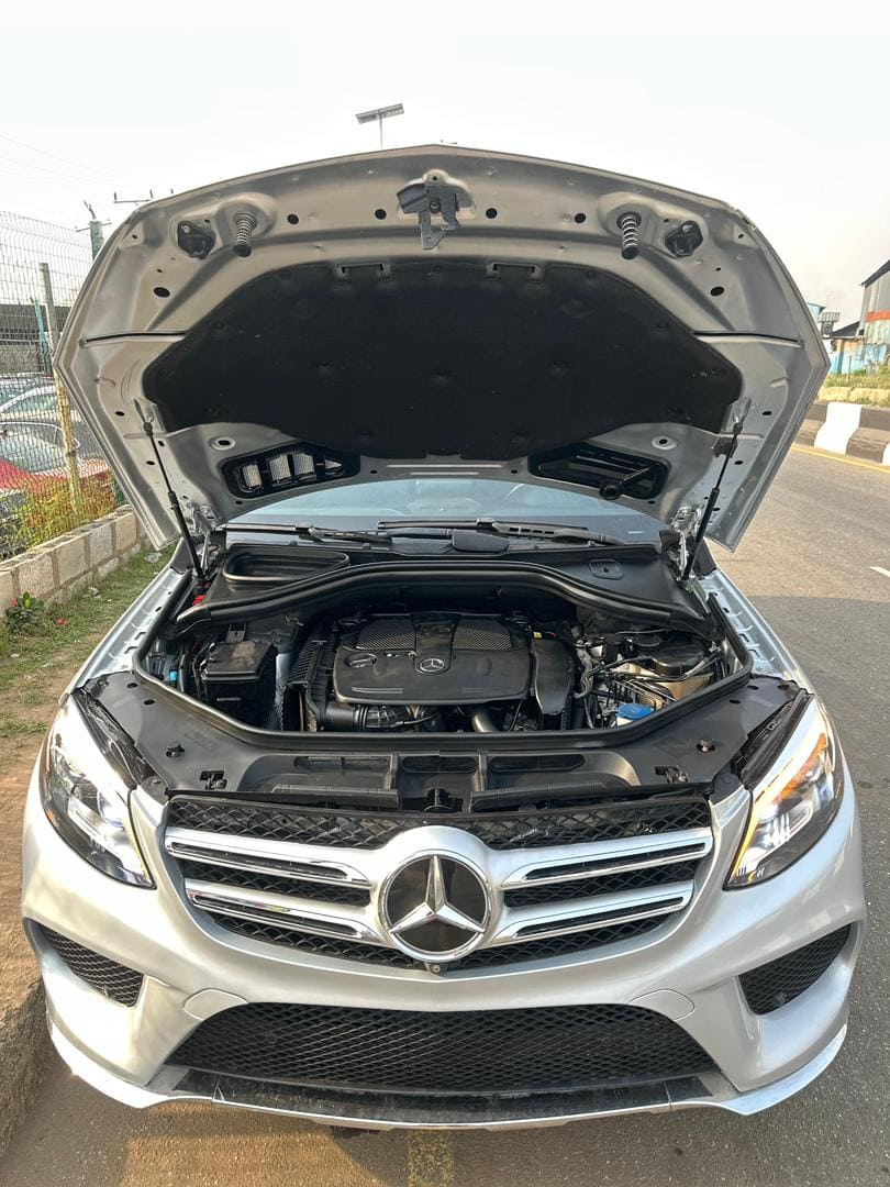 
								2018 Mercedes GLE350 full									