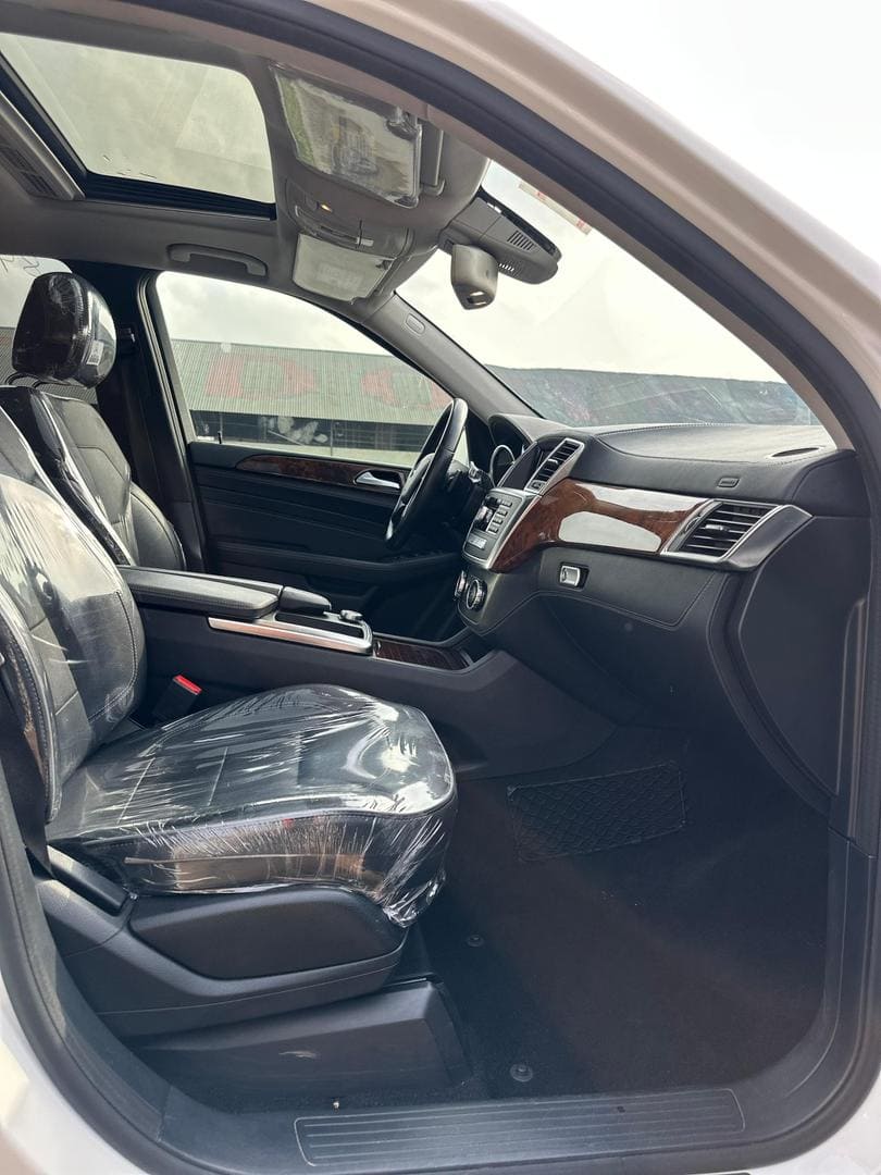 
								2014 Benz Ml550 4matic full									