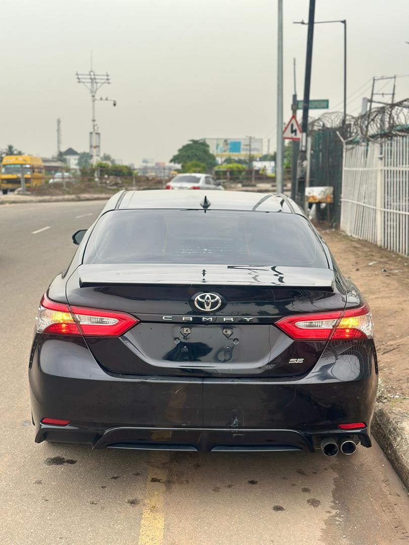 2019 Toyota Camry SE
