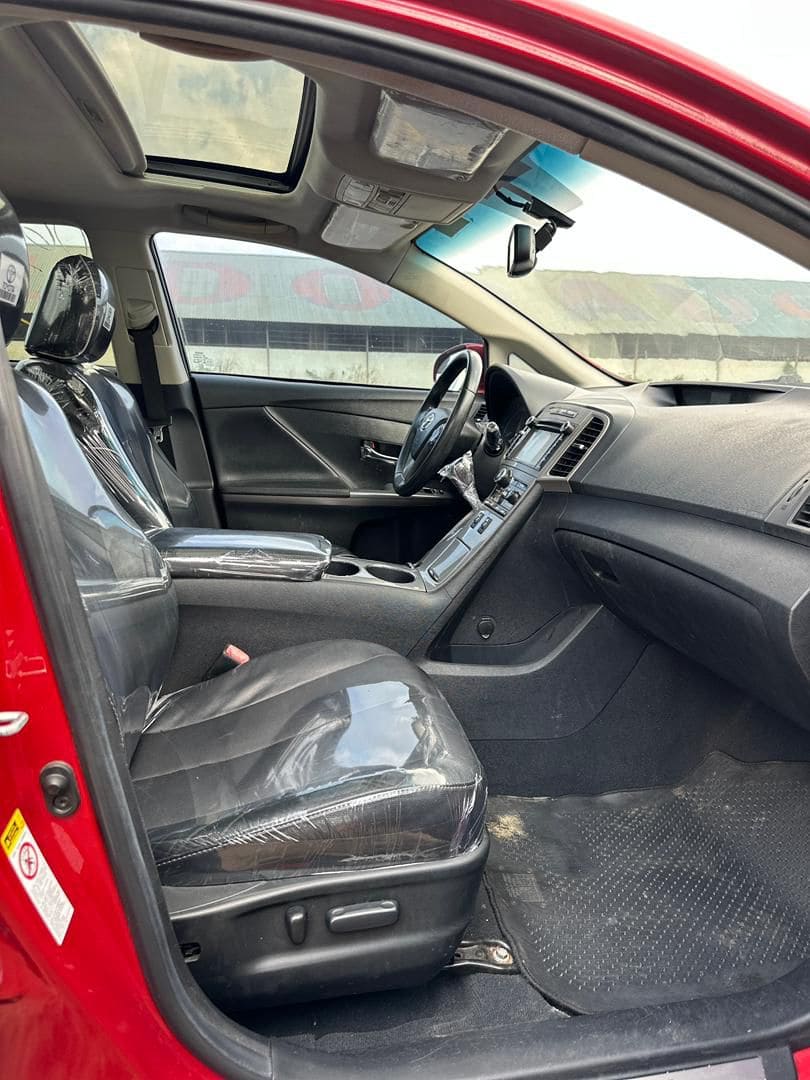 
								2013 Toyota Venza XLE full									