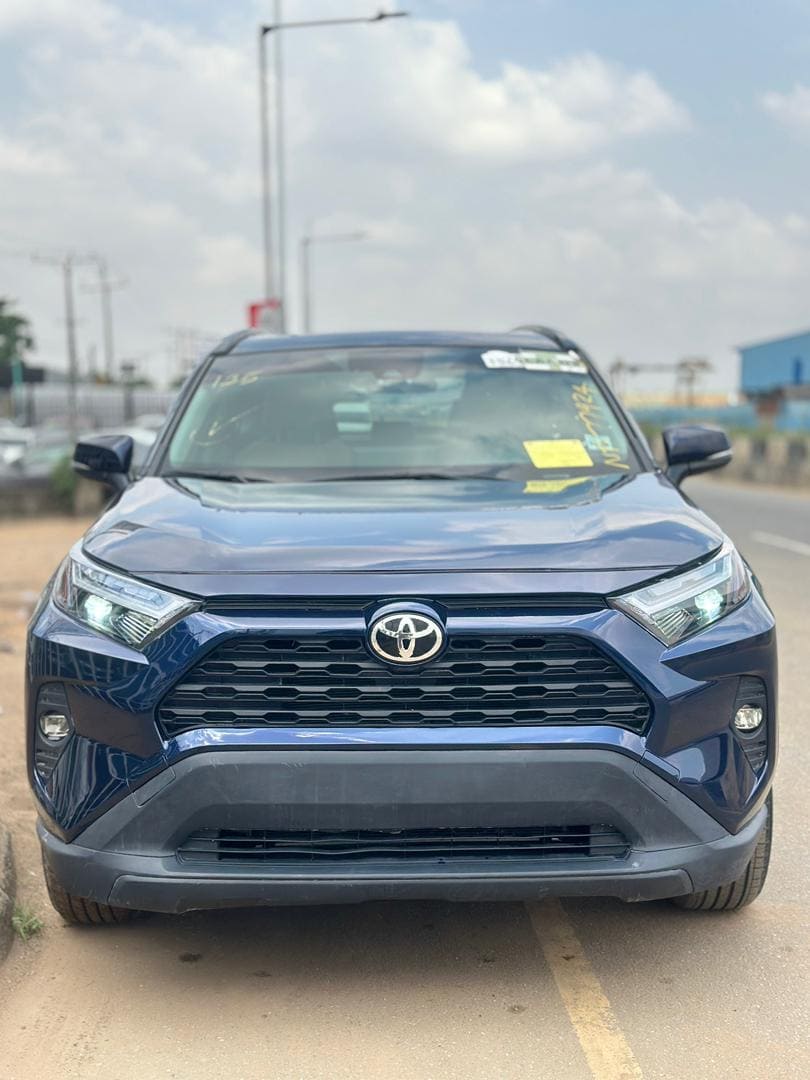 2024 Toyota RAV4 XLE AWD