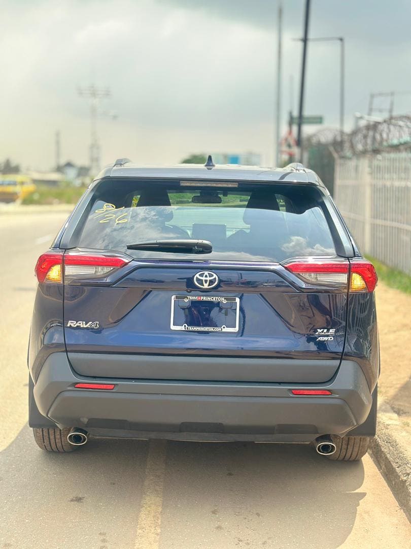 2024 Toyota RAV4 XLE AWD