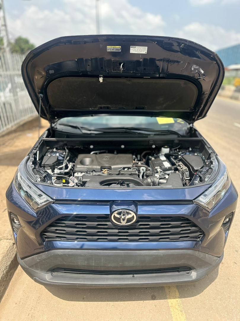 2024 Toyota RAV4 XLE AWD