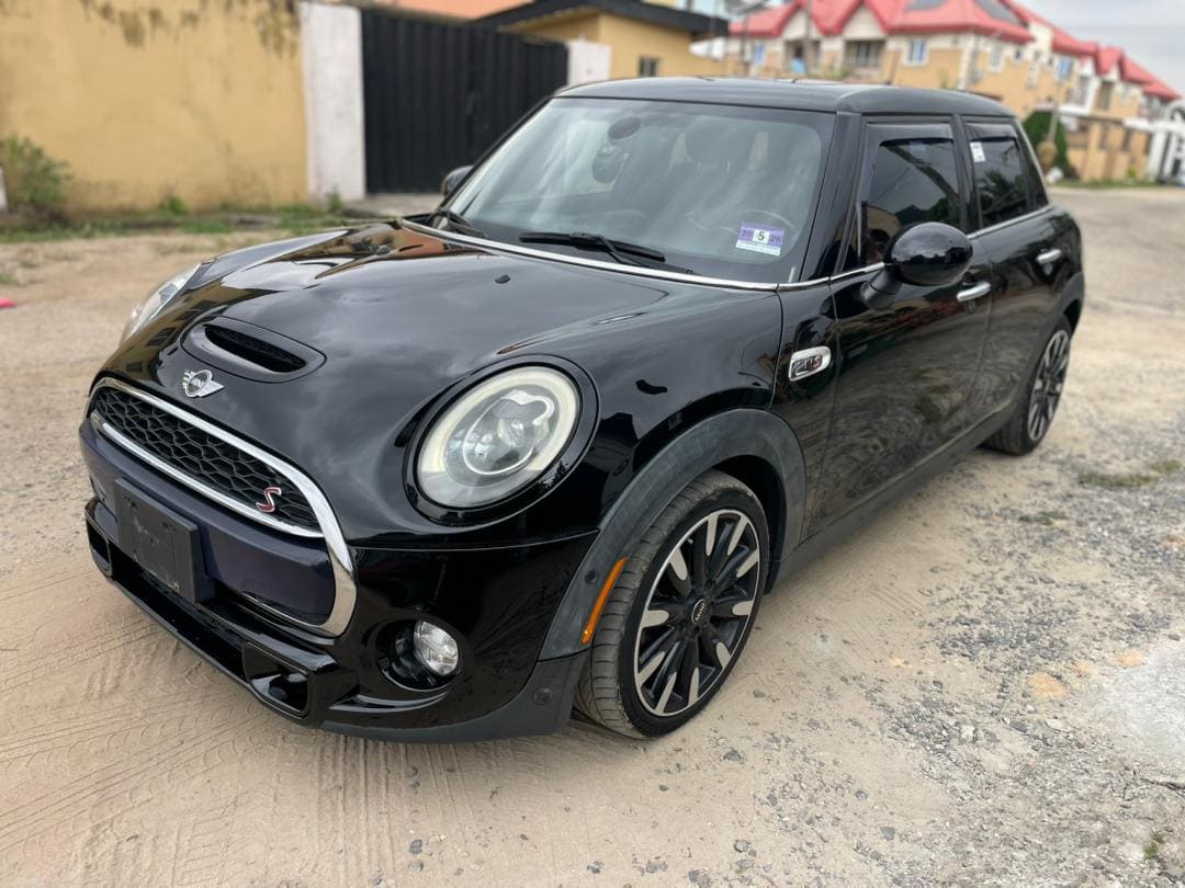 2017 MINI COOPER S HARDTOP