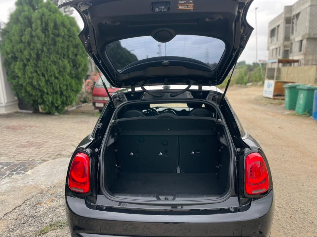 
								2017 MINI COOPER S HARDTOP full									