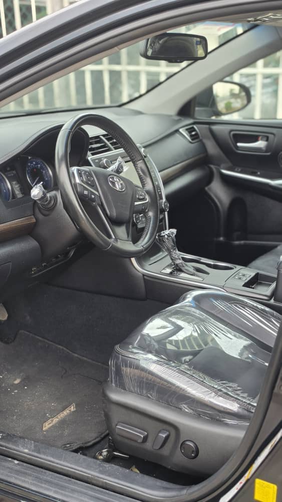 2016 Toyota Camry XLE V6 us