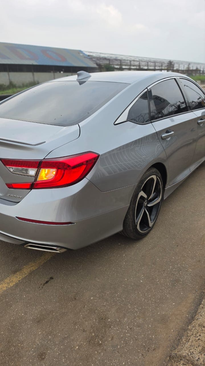 
								2019 Honda Accord Sport us full									