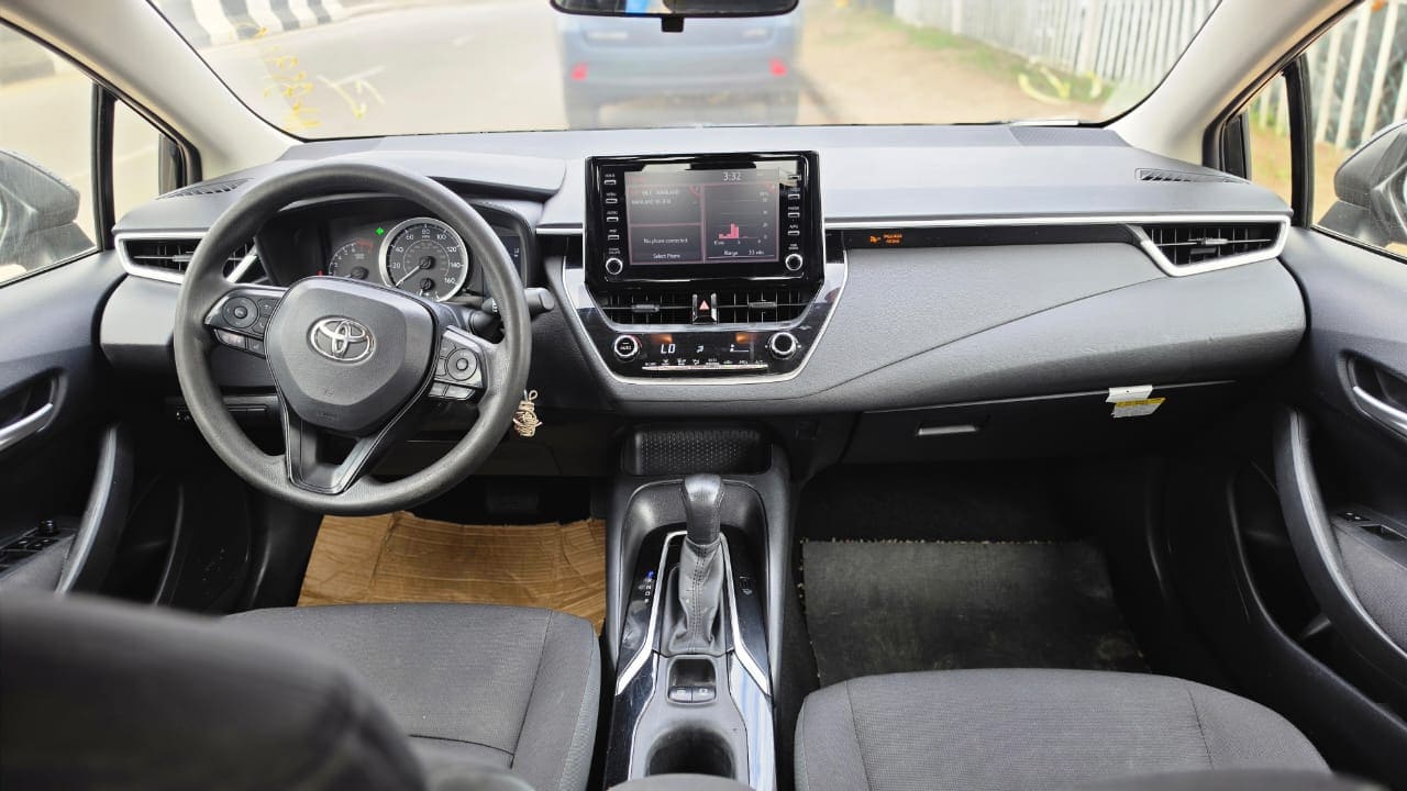 2020 Toyota Corolla LE US
