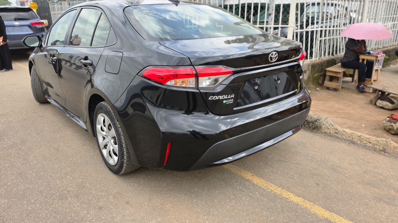 
								2020 Toyota Corolla LE US full									