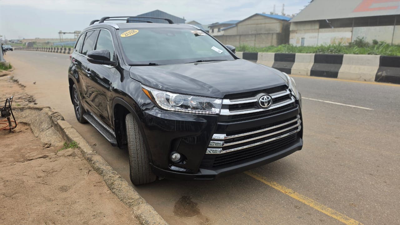 2018 Toyota Highlander XLE AWD US