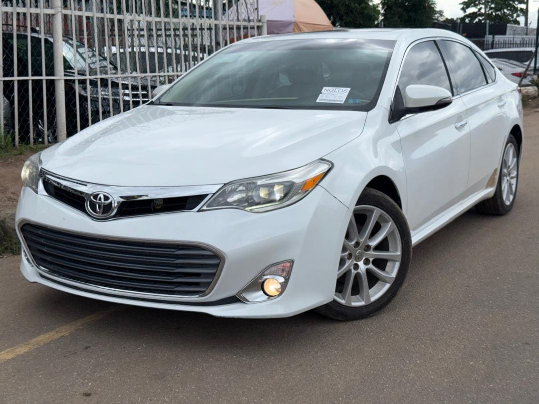 2013 Toyota Avalon XLE