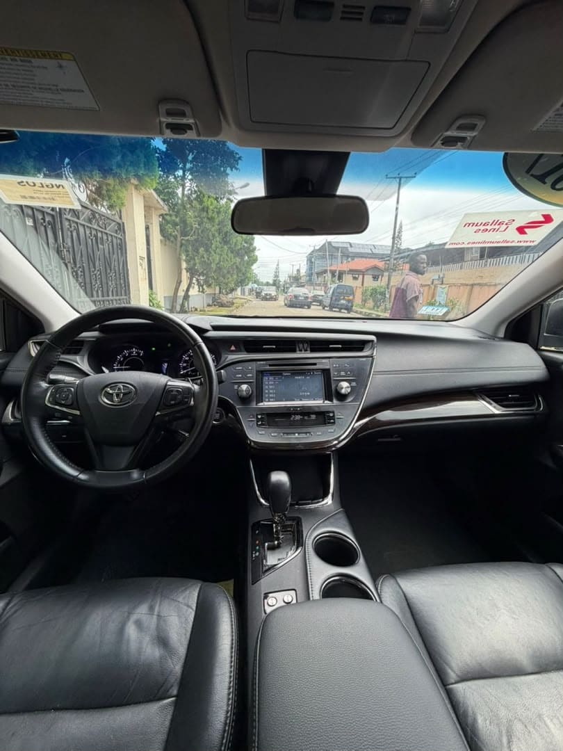 2017 Toyota Avalon XLE