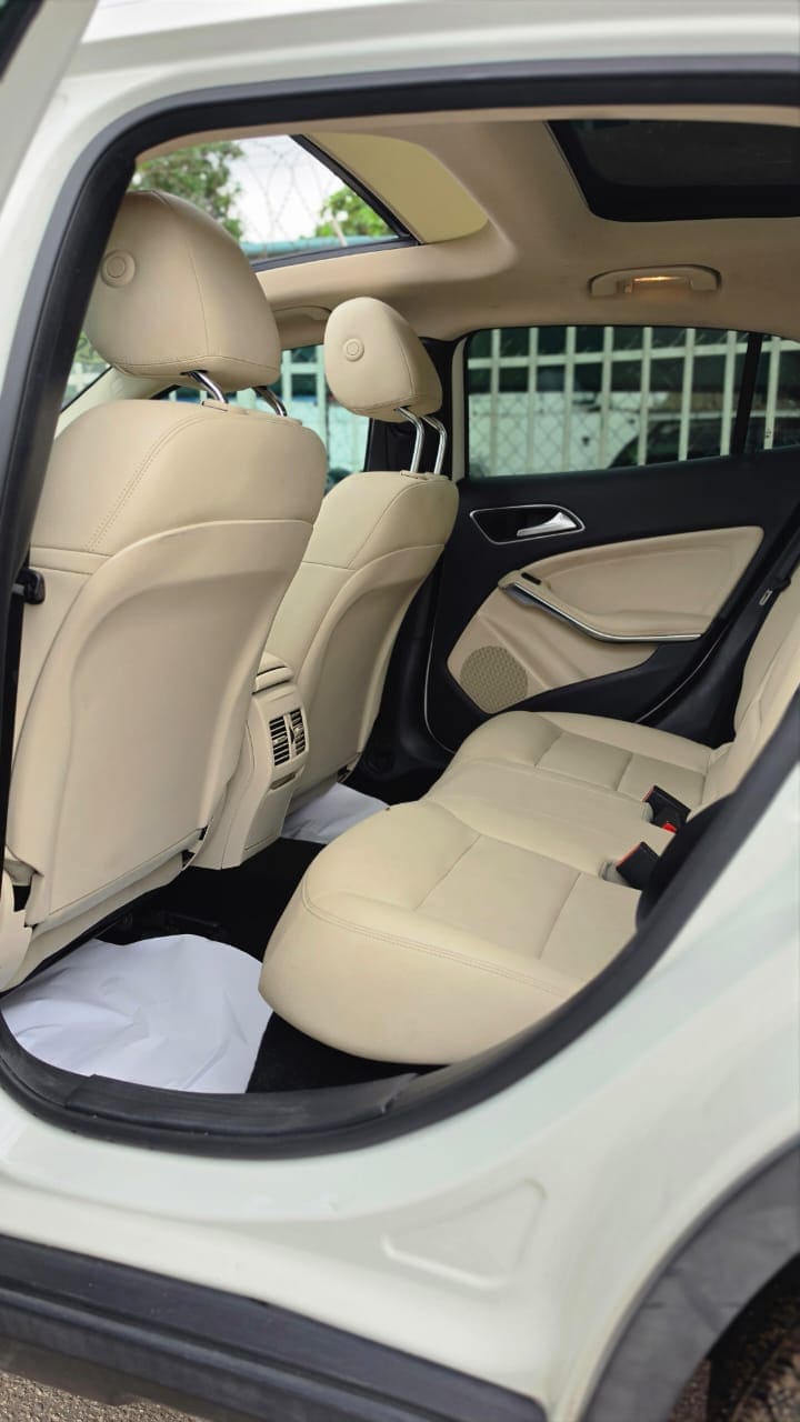 
								2017 MB GLA250 4MATIC full									