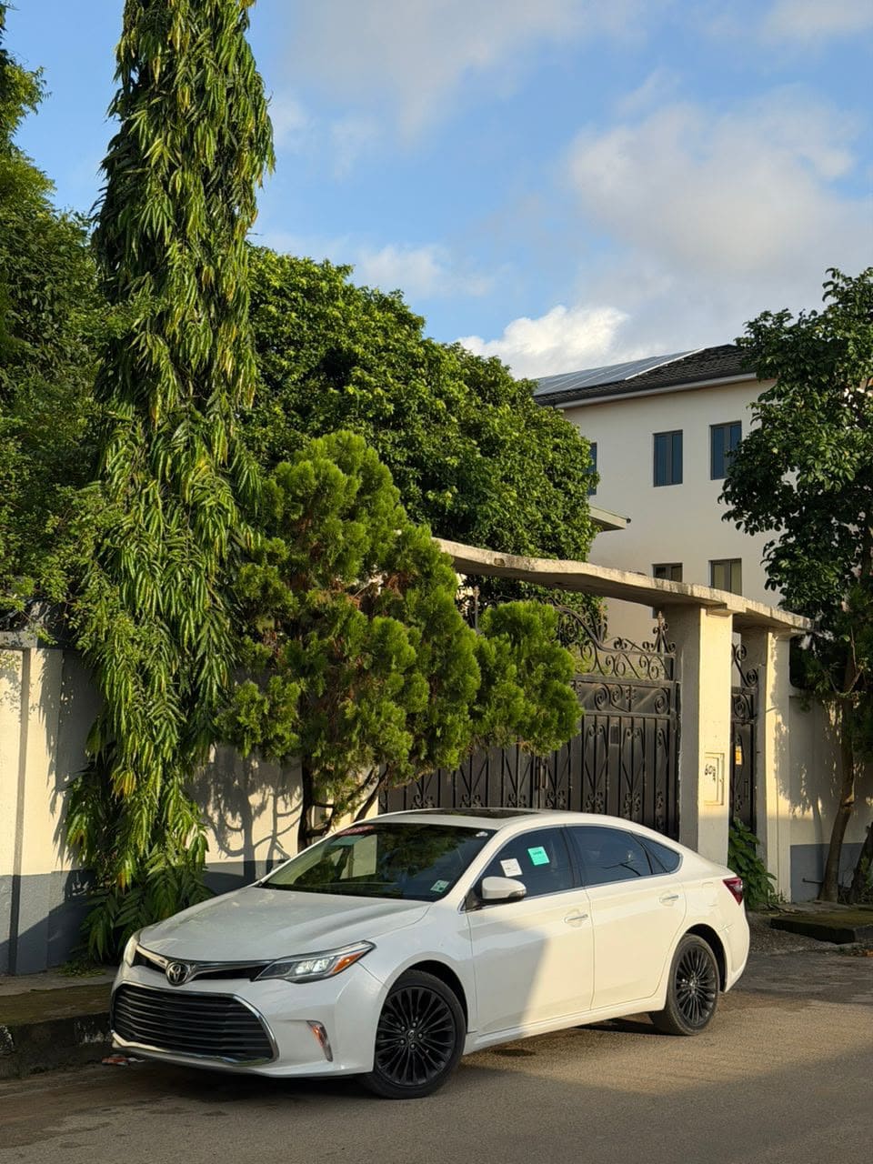 
								2016 Toyota Avalon Touring Edition US full									