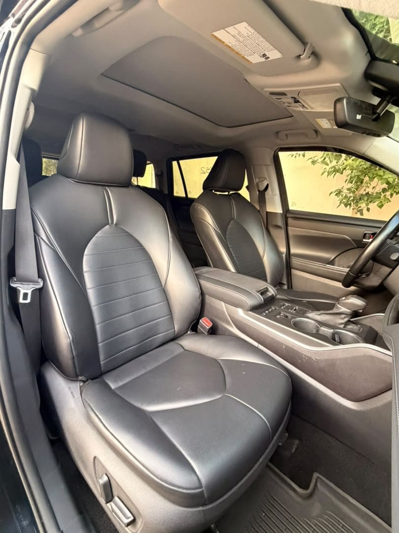 
								Foreign Used US 2021 Toyota Highlander XLE full									