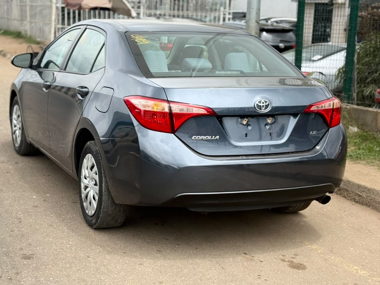
								2019 Toyota Corolla LE full									