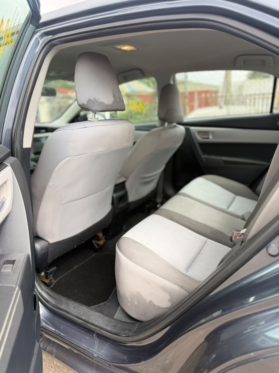 
								2019 Toyota Corolla LE full									