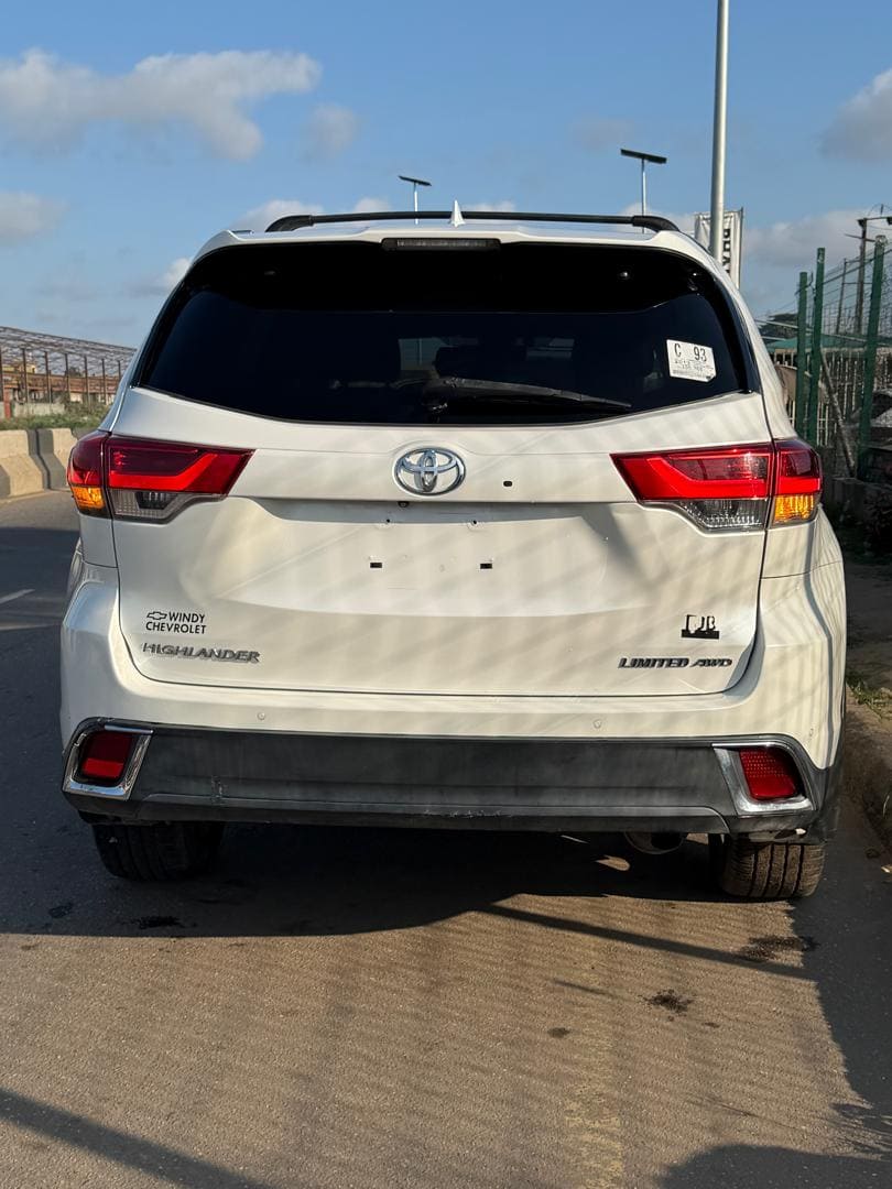 
								2019 Toyota Highlander Limited 4WD full									