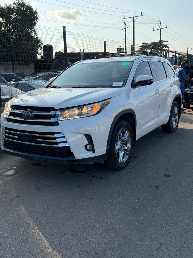 
								2019 Toyota Highlander Limited 4WD full									