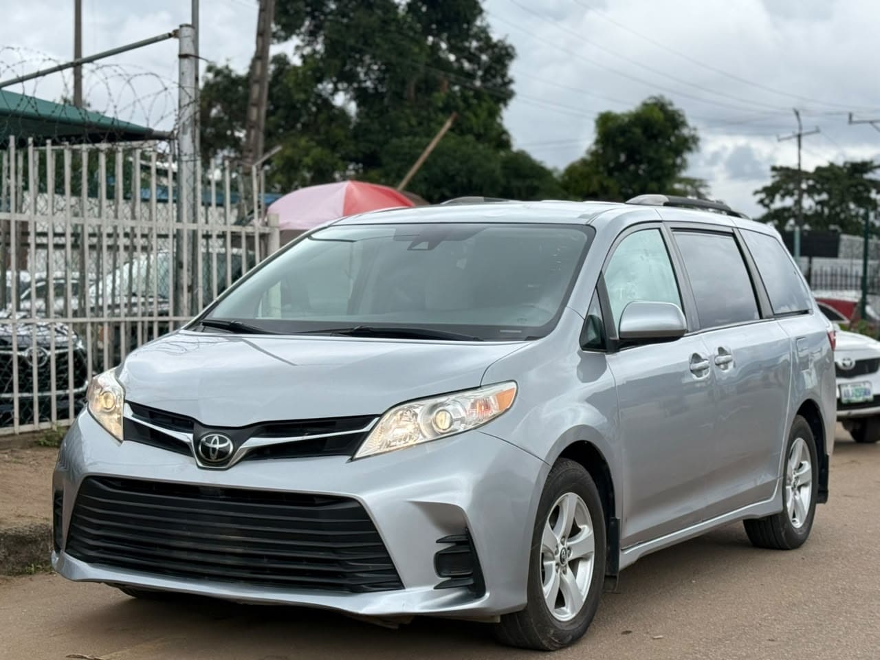 2018 Toyota Sienna LE