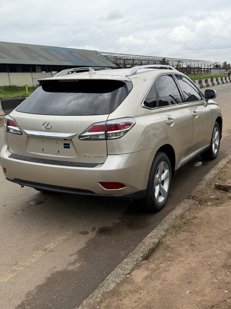 
								Foreign 2015 Lexus Rx350 US full									