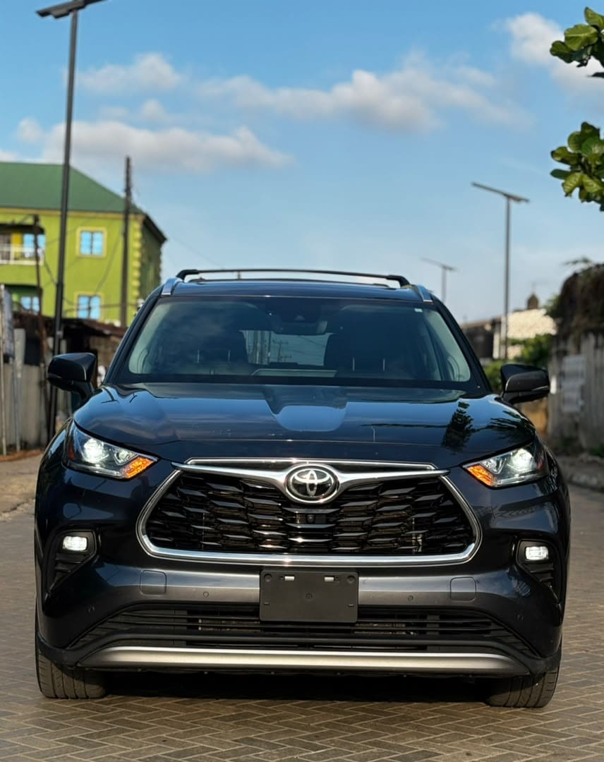 2022 Toyota Highlander Platinum AWD