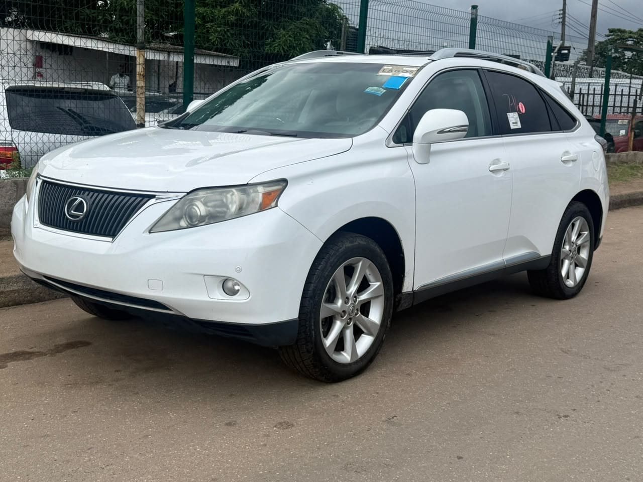 
								2010 lexus Rx350 full									