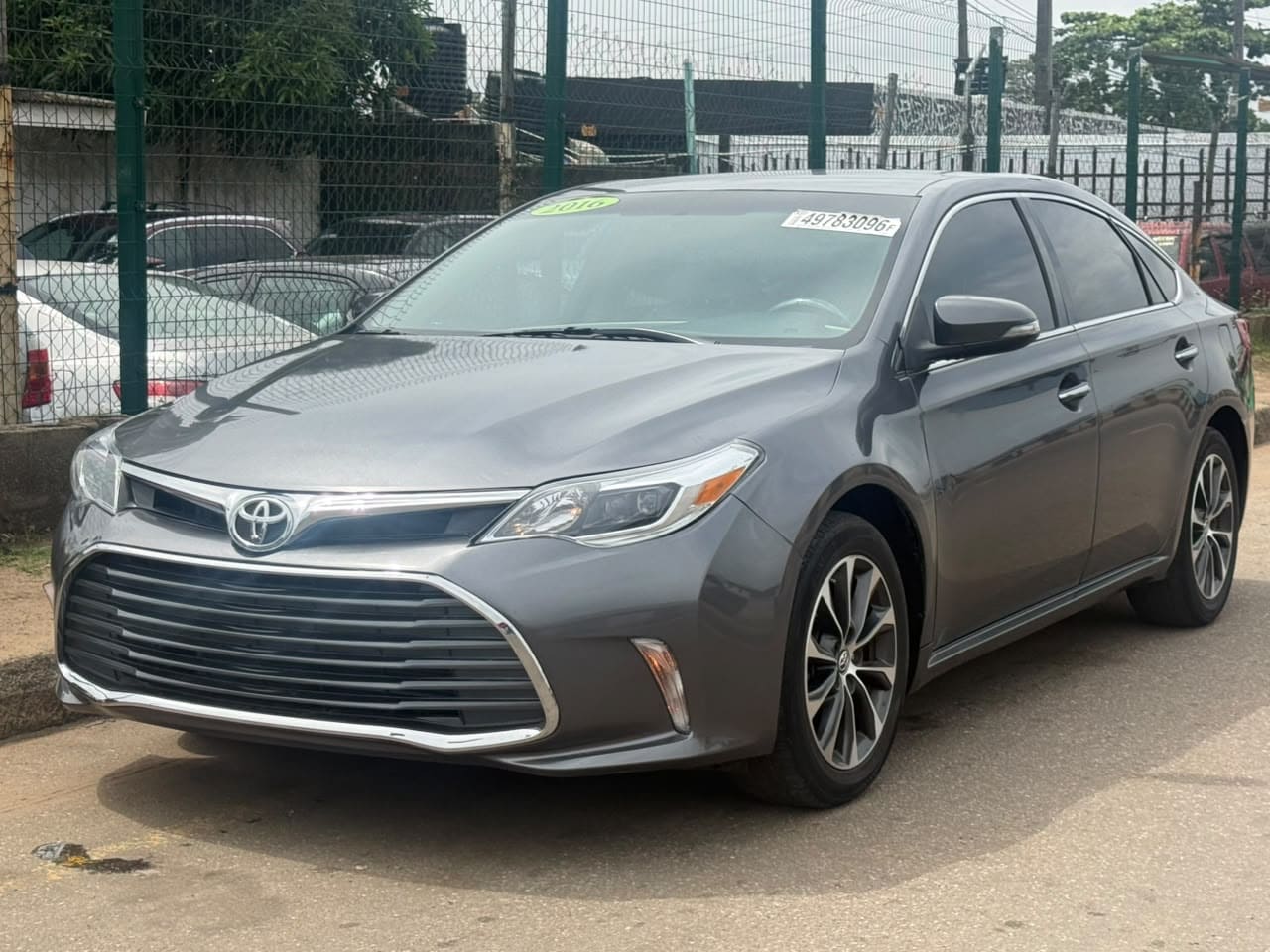 
								2016 Toyota Avalon XLE full									