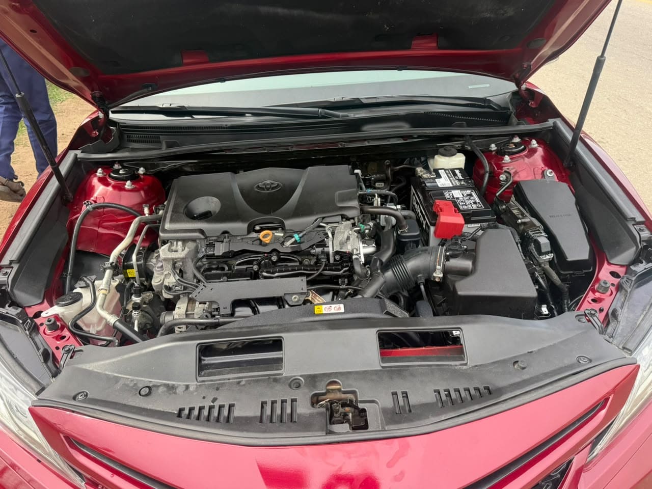 
								US 2018 Toyota Camry XSE full									