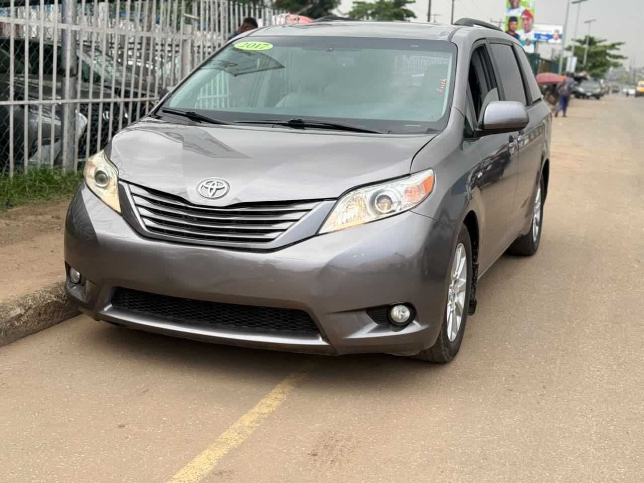 2017 Toyota Sienna XLE